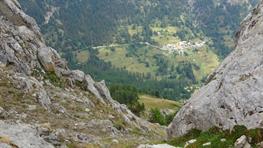 05 Vue plongeant sur le hameau des Combes